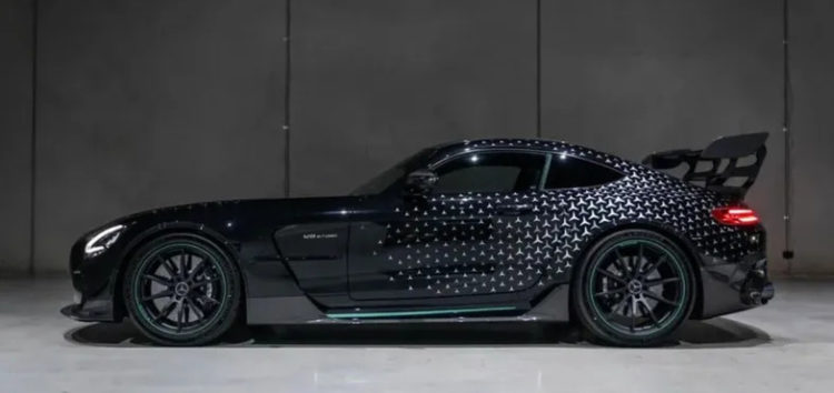 Рідкісний Mercedes-AMG GT виставили на аукціон