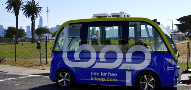 У Сан-Франциско запустили безпілотні автобуси