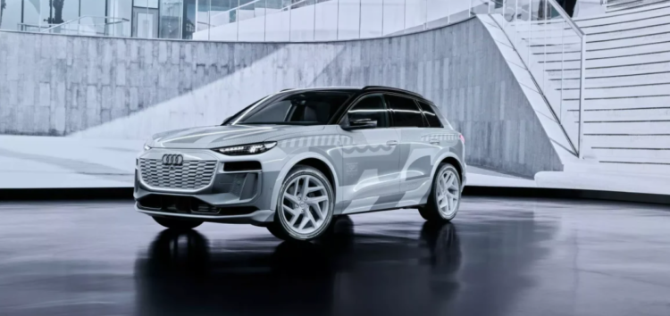 Audi Q6 E-Tron — огромные экраны и AI-технологии