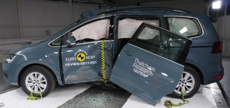 Сучасні сімейні автомобілі не пройшли базові тести на безпеку (відео)