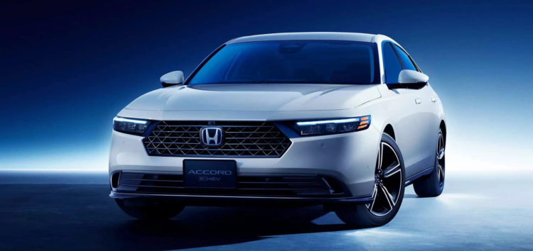 Honda Accord представила свое обновление в технологиях и интерьере