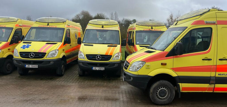 Латвія надіслала Україні 61 автомобіль медичної допомоги