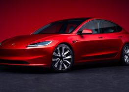 Tesla розпочала продаж оновленої Model 3 2023 року