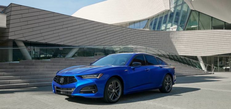 Honda відкрила завісу над оновленою Acura TLX