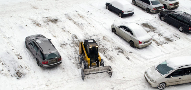 Де взимку безпечніше паркуватися