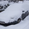 Очистка автомобиля от снега: быстрые и эффективные методы