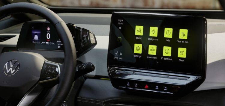 Volkswagen заменяет сенсоры на физические кнопки в интерьере авто