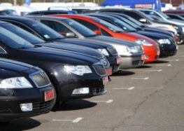Какой средний возраст импортируемых автомобилей в Украине