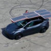 Владелец Tesla Model Y создал раздвижную солнечную крышу