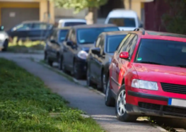 В Україні заборонять затримувати авто за неправильну парковку