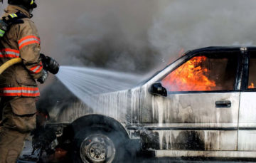 Как предотвратить пожар в автомобиле