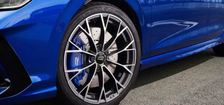 Volkswagen представить унікальні колеса для оновленої моделі Golf R