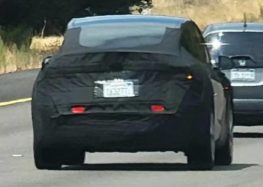 Tesla тестує оновлену Model Y на дорозі