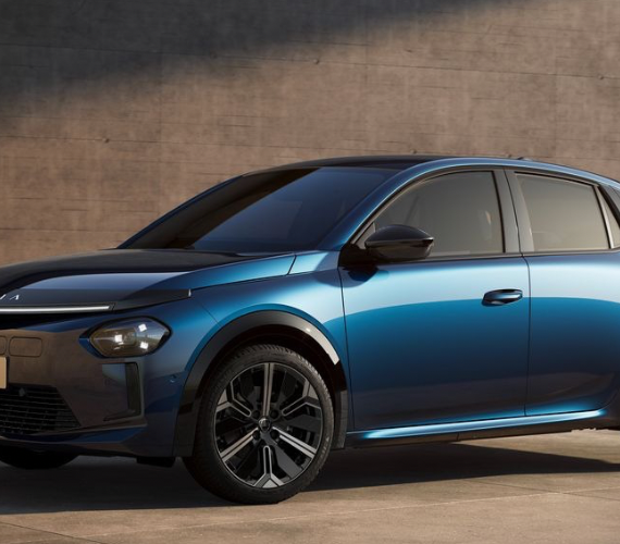 Lancia повертається в Європу, але старт виявився складним