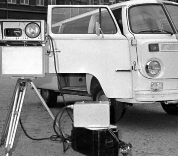 Гонки, радари та фургони – несподівана історія Volkswagen Transporter T2