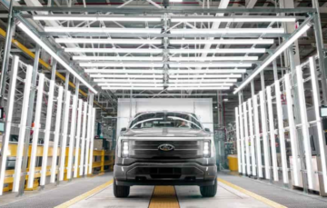 Як Ford модернізує столітній конвеєр за $2 млрд для доступних EV