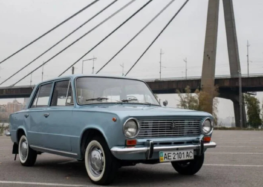 В Україні виставили на продаж оригінальні “Жигулі” з кіно за майже 2 мільйони гривень