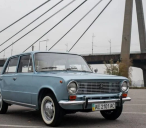 В Україні виставили на продаж оригінальні “Жигулі” з кіно за майже 2 мільйони гривень