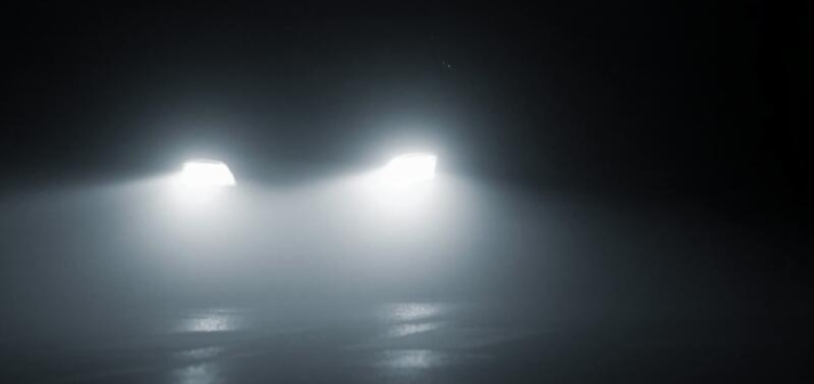 Чому фари кросоверів сліплять навіть удень