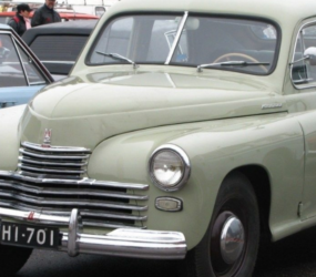 Раритет із минулого – в Україні купили машину, якій уже 74 роки