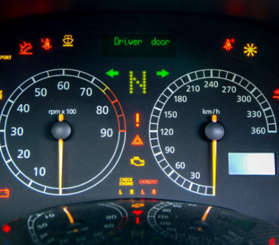 Jak samodzielnie usunąć błędy na desce rozdzielczej w ciągu minuty