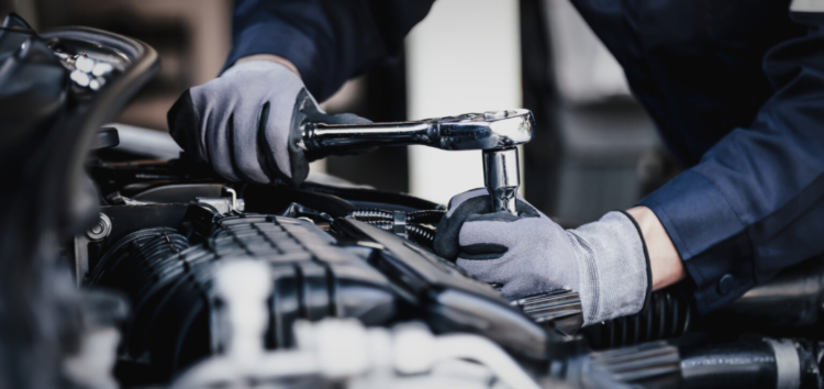 Ford не може знайти механіків навіть на $120 тисяч зарплати