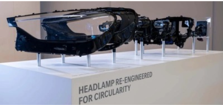 Mercedes-Benz повертає ремонтопридатні фари у серійне виробництво