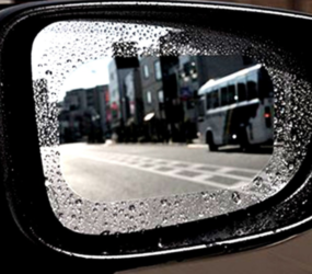 Як японці вирішили проблему мокрих бічних дзеркал у дощову погоду