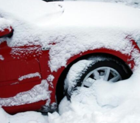Як водіям адаптувати манеру керування під час снігопаду