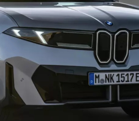 BMW запускає нову айдентику і змінює свій логотип