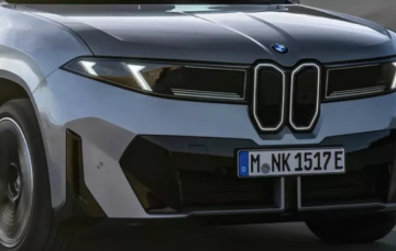 BMW запускає нову айдентику і змінює свій логотип