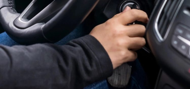 5 причин, через які двигун не заводиться навіть зі справною АКБ