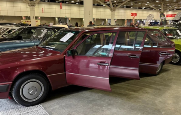 Рідкісний шестидверний W124 у заводському стані виявили через десятиліття