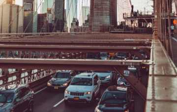 США блокують китайське програмне забезпечення для машин бо бояться шпигунства