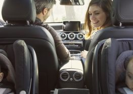 В Україні парковки зобов’язали виділяти місця для водіїв з малюками