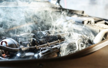 Як автомобіль попереджає про перегрів двигуна