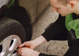 Чому навіть справна шина може раптово «здутися»