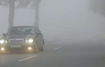 Як безпечно керувати автомобілем у тумані – поради ДСНС для водіїв