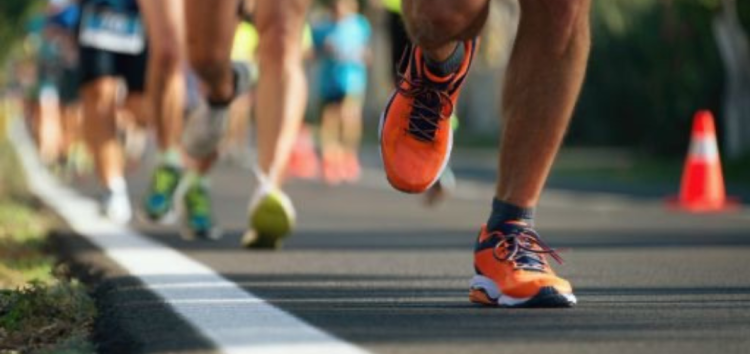 Автопілот ігнорує бігунів на дорозі