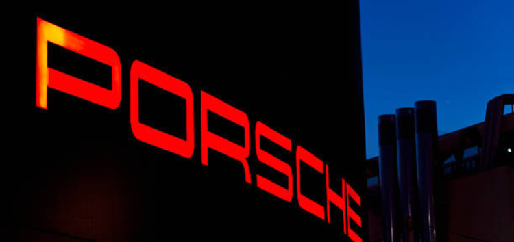 Porsche продає Bugatti і частку Rimac