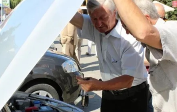 Продаж авто тепер лише після трьох років