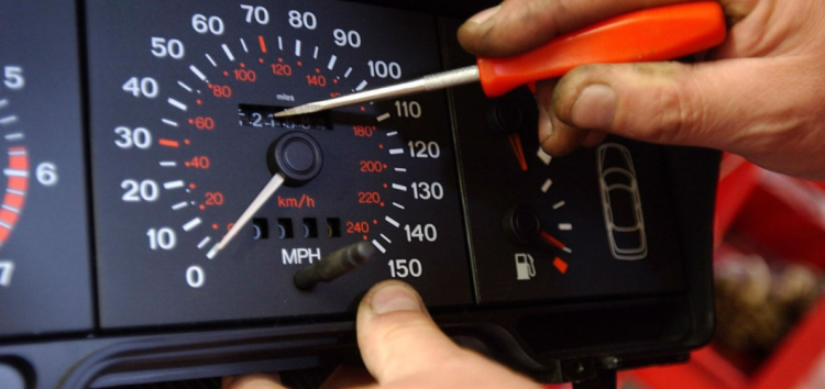 Кінець «скруткам» пробігу – авто переходять на GPS