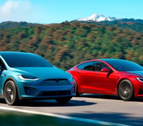 Tesla зупиняє випуск флагманських електрокарів