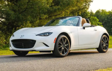 Фанати вирішують долю нової Mazda MX-5
