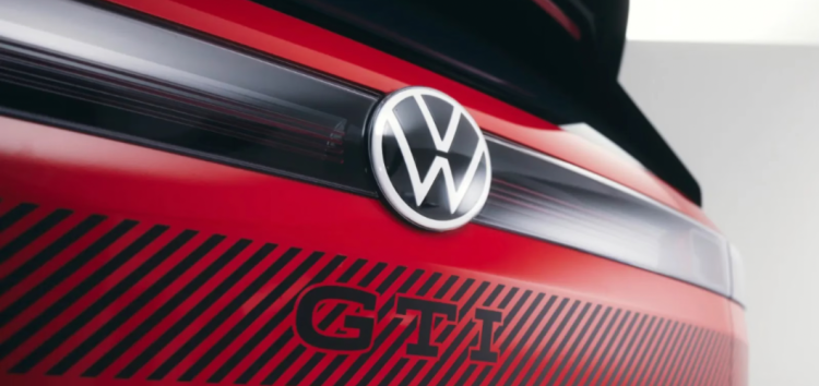 Чому Volkswagen затримує швидку зарядку на роки
