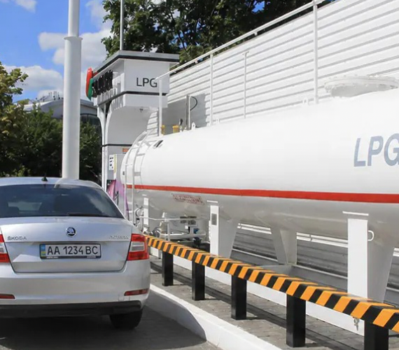 Чому авто на газу потребують догляду за бензиновою системою