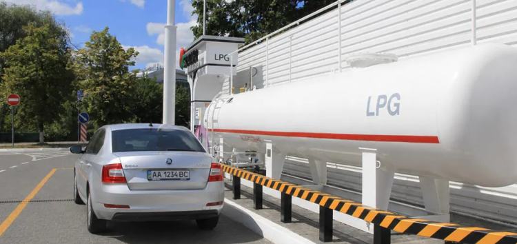 Чому авто на газу потребують догляду за бензиновою системою