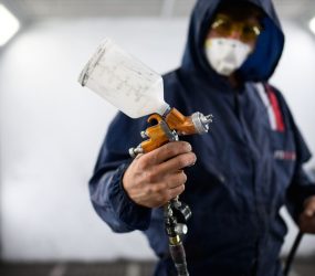 Фарбування автомобіля: коли варто оновити покриття та як обрати професійний сервіс
