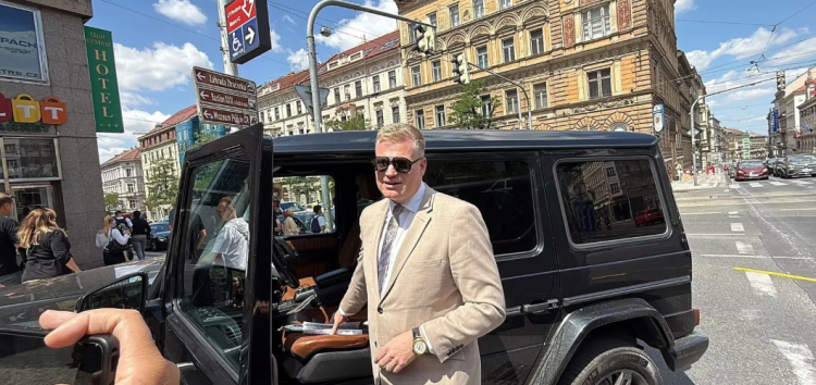 Чеський політик склав повноваження після ДТП у Празі