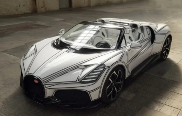 Bugatti показала порцеляновий гіперкар Mistral